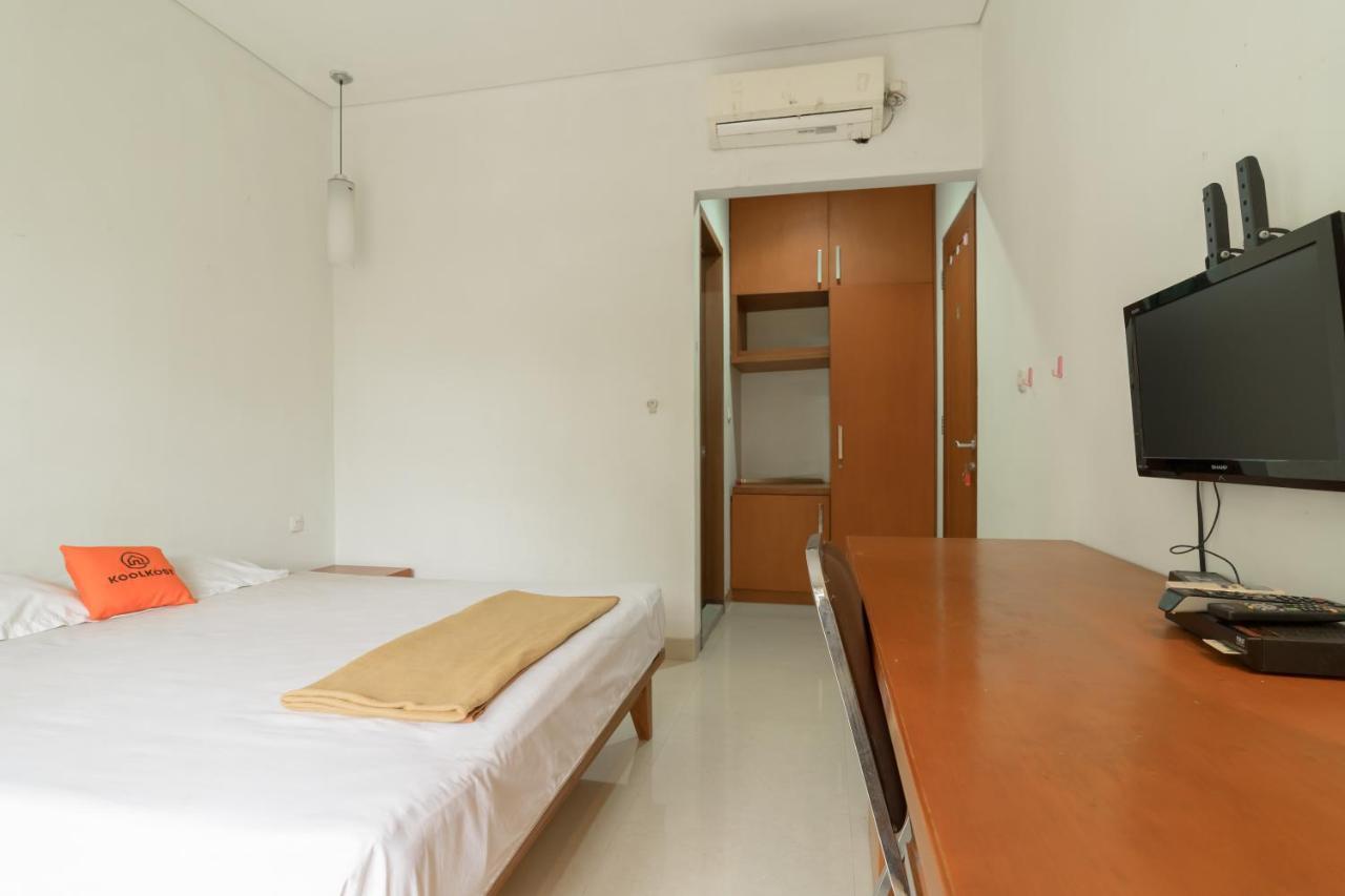 Koolkost Syariah Near Pejaten Village 2 자카르타 외부 사진
